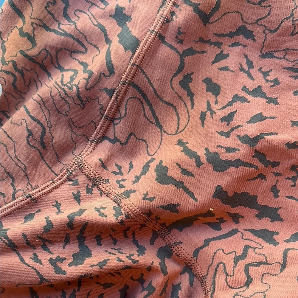 lululemon athletica Rust Set - Picture 6 of 6